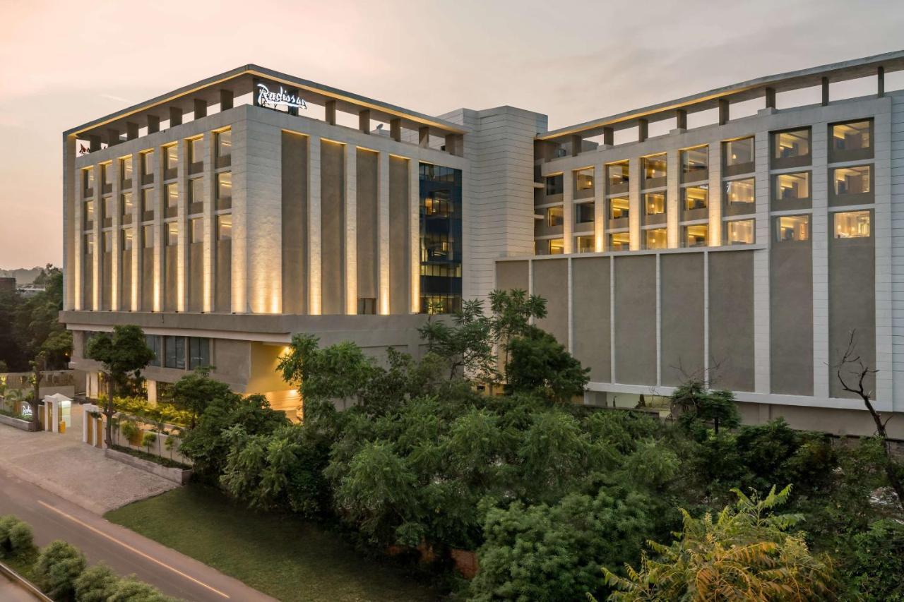 Radisson Bhopal Hotel Exterior foto