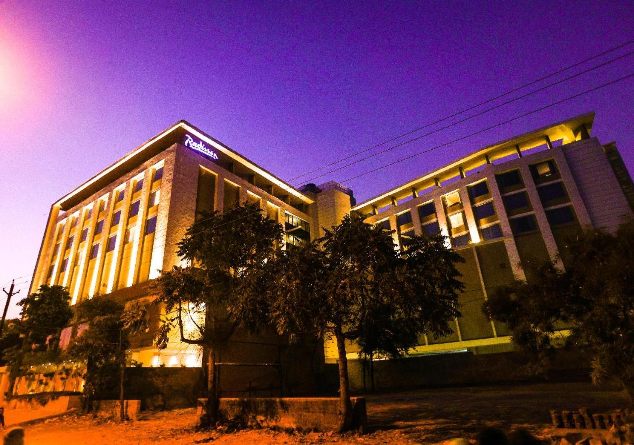 Radisson Bhopal Hotel Exterior foto