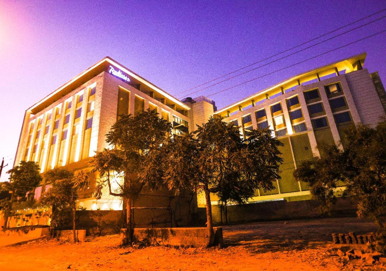 Radisson Bhopal Hotel Exterior foto