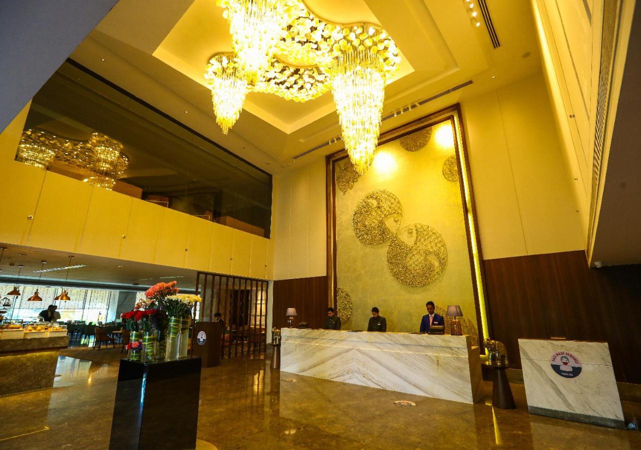 Radisson Bhopal Hotel Exterior foto